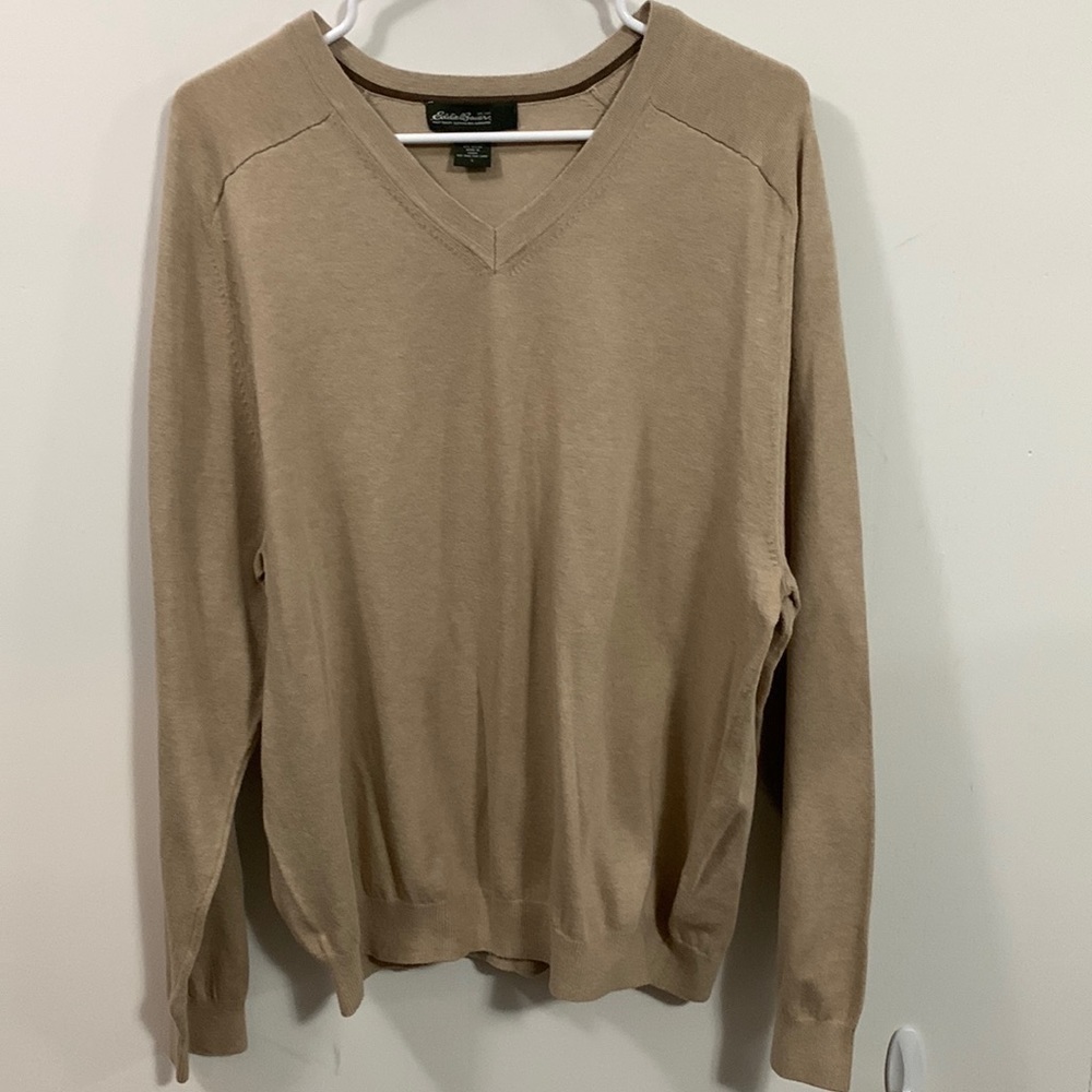 Eddie Bauer V Neck SOFT pullover sweater light tan color, size Lg Good condition